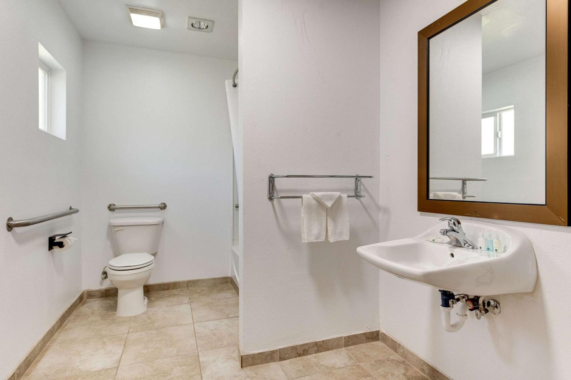 Suburban Studios Near Mesa Verde كورتيز المظهر الخارجي الصورة