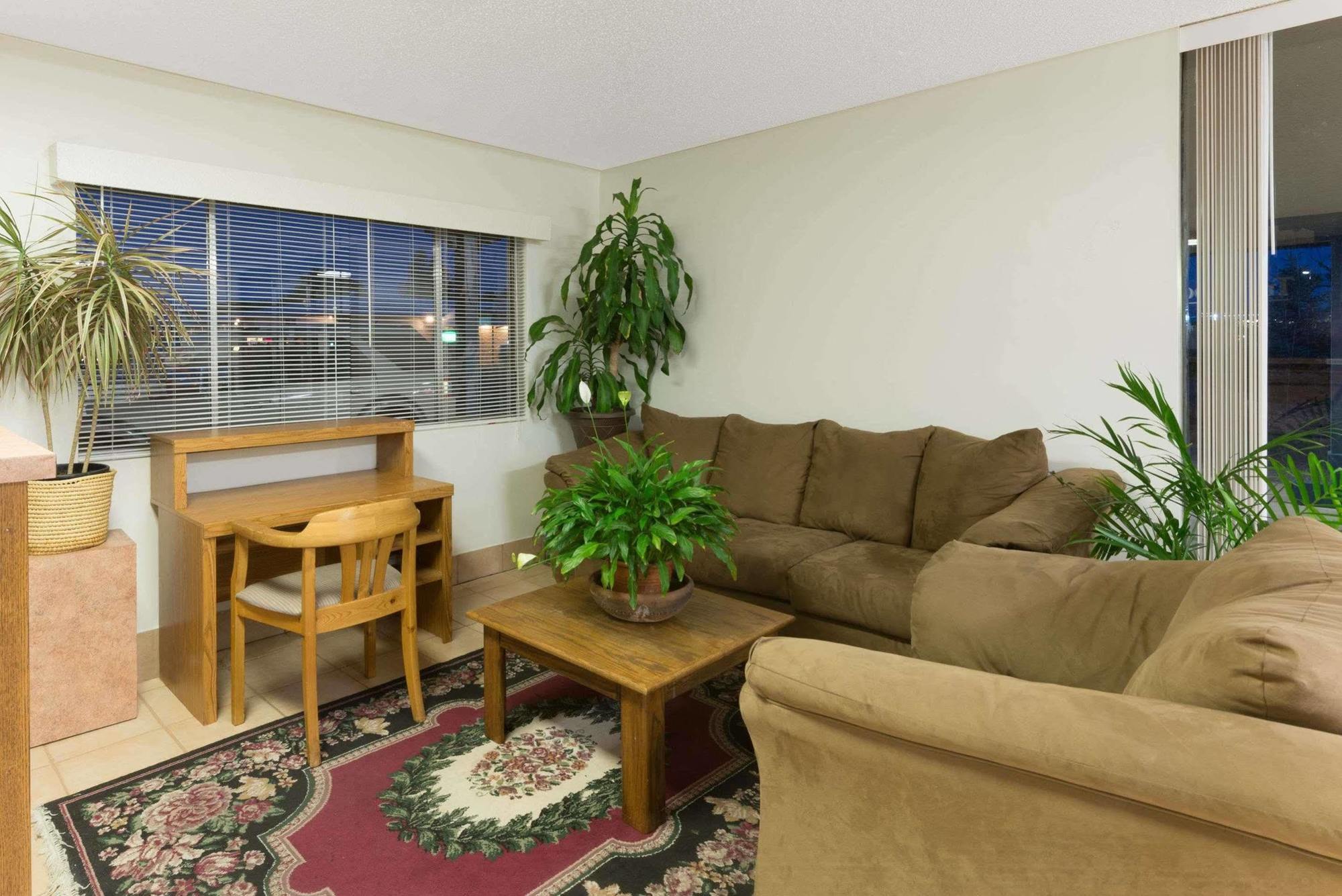 Suburban Studios Near Mesa Verde كورتيز المظهر الخارجي الصورة